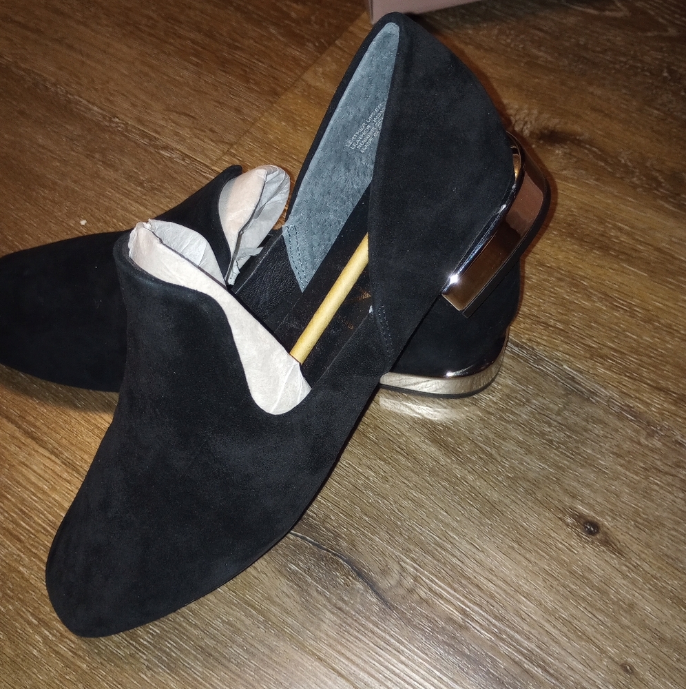 Deltan dress shoes